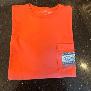 Vineyard Vines Men's Vibrant Coral Graphic Pocket Tee- Brand new -never worn